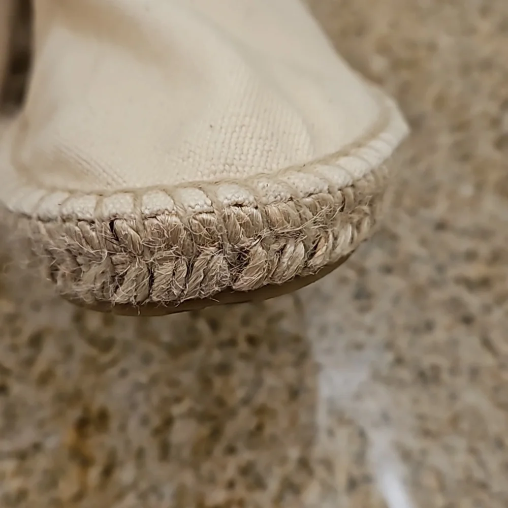 NEW Ubuntu Women’s Handmade Canvas Espadrille Slip On Shoes Size 7